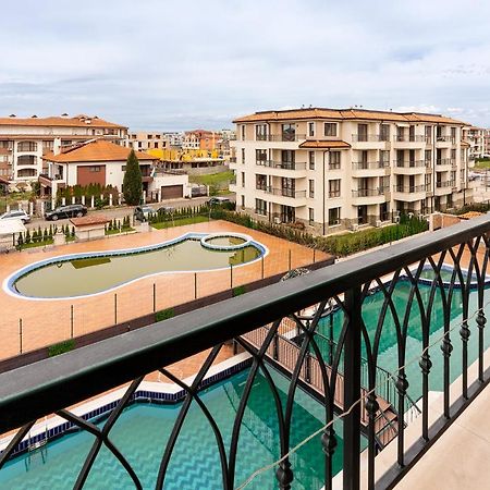 M1 Pool And Beach View Apartment Burgas Zewnętrze zdjęcie
