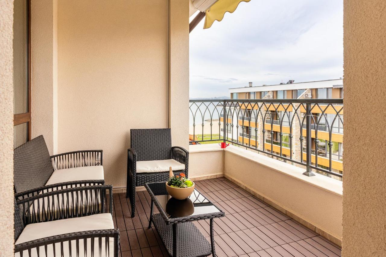 M1 Pool And Beach View Apartment Burgas Zewnętrze zdjęcie